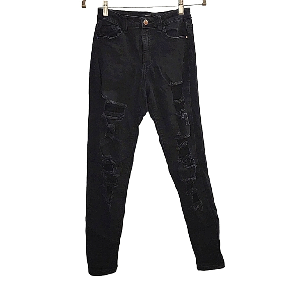 💖Forever 21 Ripped Jeans Size 27